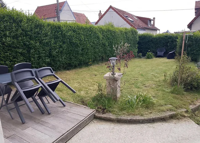 Maison Avec Jardin Clos, Vue Sur Depuis Falaise